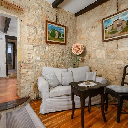 Casa Cittar With View Poreč