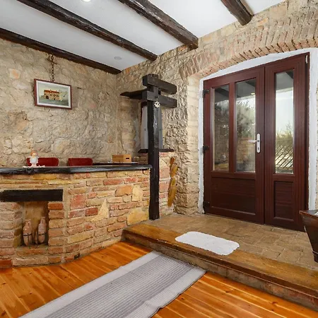Casa Cittar With View Poreč